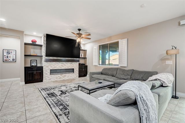 6836 Dayton Flyer Street, Las Vegas, NV 89149