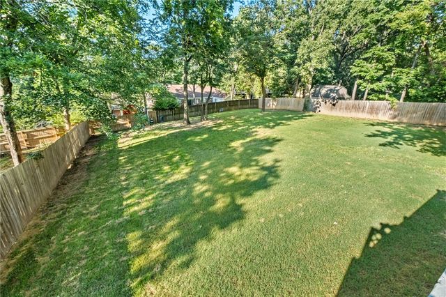 1319 E Sunny Hill Drive, Fayetteville, AR 72703