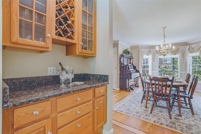 2 Windsor Lane, Cornwall, NY 12518