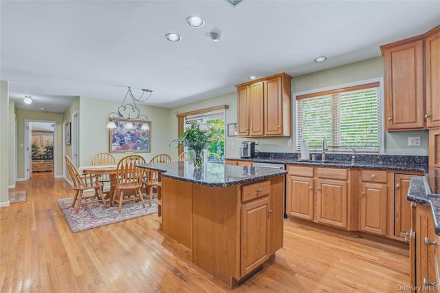2 Windsor Lane, Cornwall, NY 12518