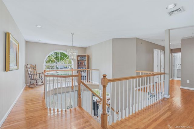 2 Windsor Lane, Cornwall, NY 12518