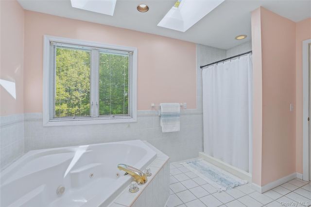 2 Windsor Lane, Cornwall, NY 12518