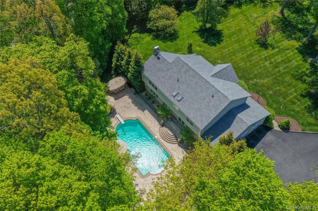 2 Windsor Lane, Cornwall, NY 12518