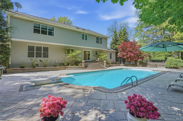 2 Windsor Lane, Cornwall, NY 12518