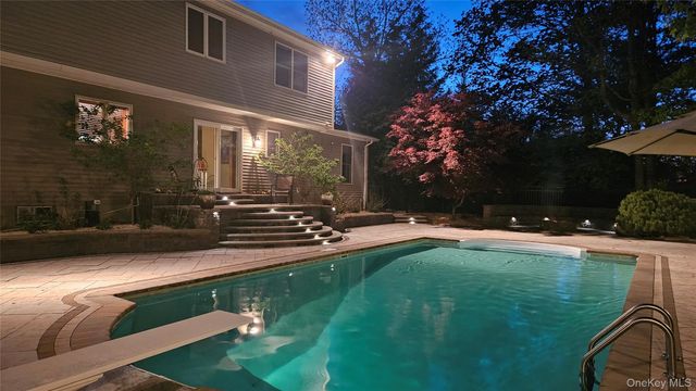 2 Windsor Lane, Cornwall, NY 12518