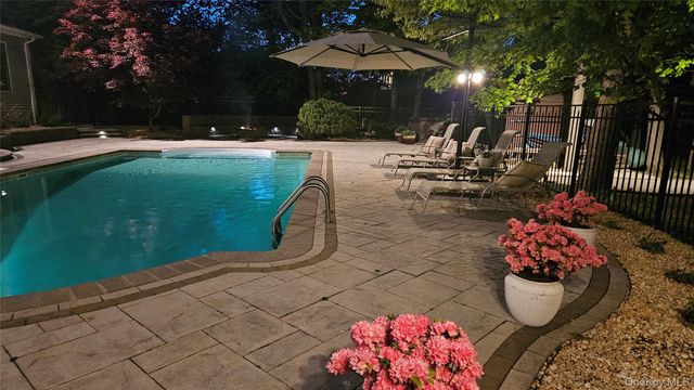 2 Windsor Lane, Cornwall, NY 12518