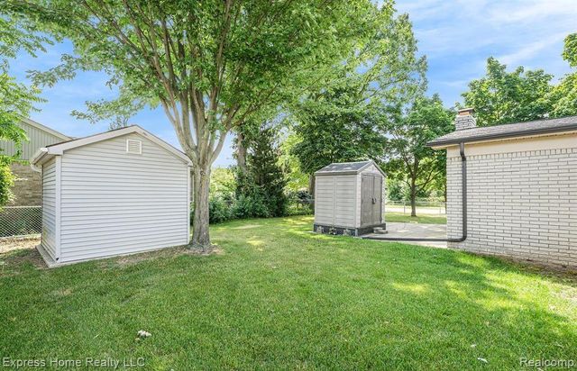 35526 Dunston Drive, Sterling Heights, MI 48310