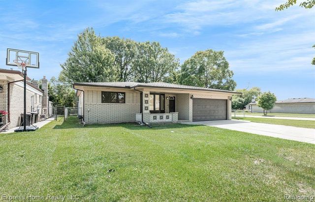 35526 Dunston Drive, Sterling Heights, MI 48310