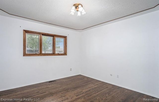 35526 Dunston Drive, Sterling Heights, MI 48310