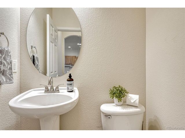 8352 James Creek Dr, Colorado Springs, CO 80924