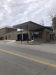 105 N Central Ave, Centerville, TN 37033