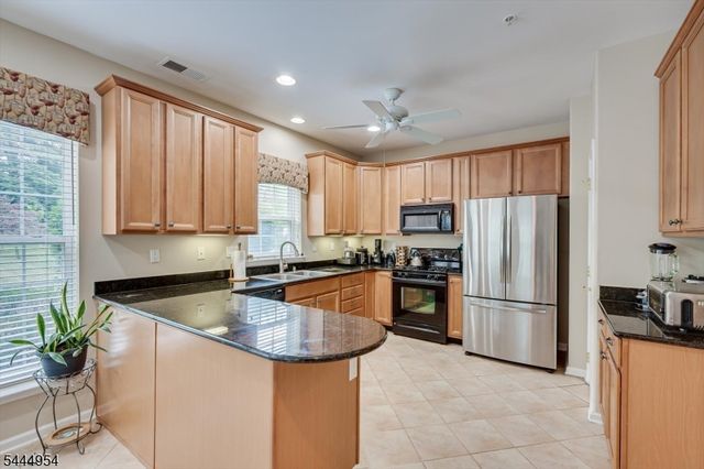 2104 Avery Ct 2104, Franklin Twp., NJ 08873