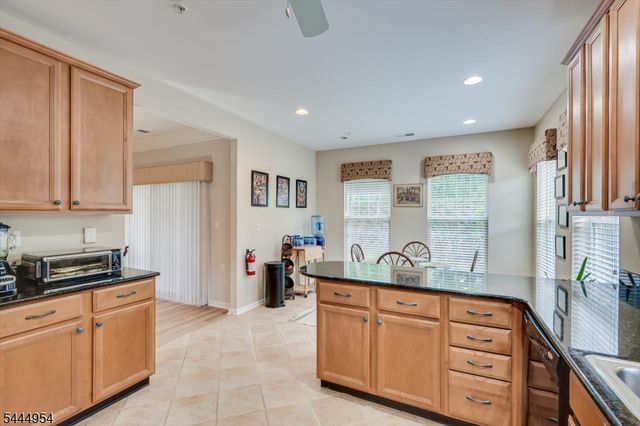 2104 Avery Ct 2104, Franklin Twp., NJ 08873