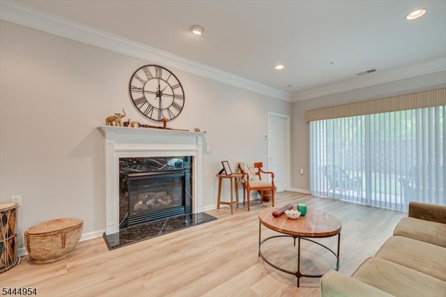 2104 Avery Ct 2104, Franklin Twp., NJ 08873