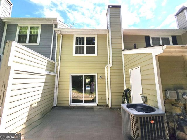 227 Quail Run, Roswell, GA 30076