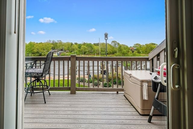 45 Main St 112, Wareham, MA 02571