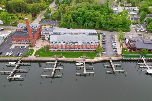 45 Main St 112, Wareham, MA 02571