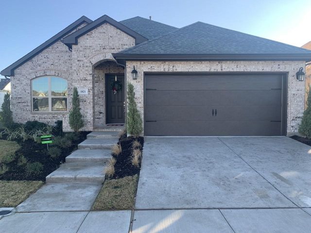 1821 LEO Drive, Van Alstyne, TX 75495