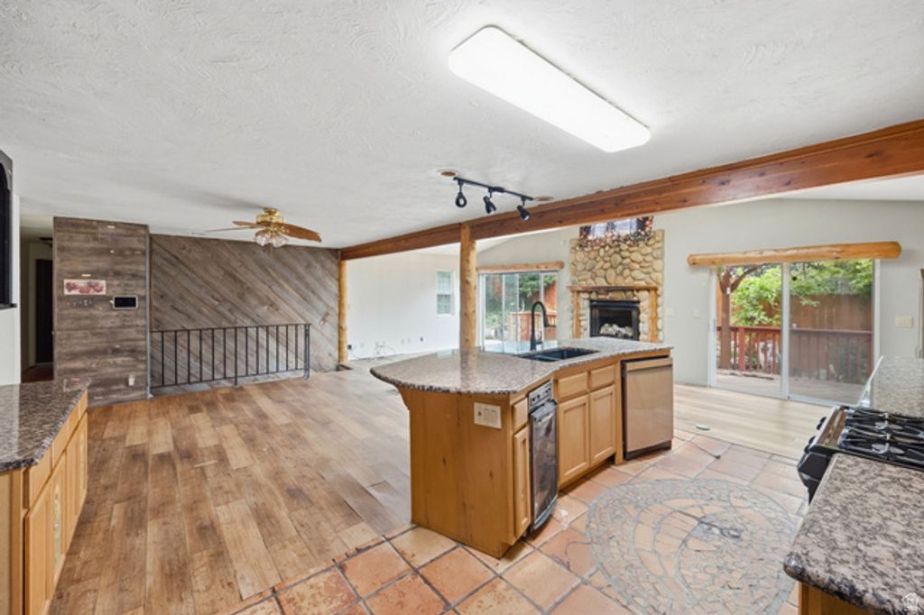 Image 16 of property listing at 168 N 775 E, American Fork, UT 84003
