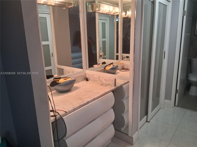 4400hillcrest Hillcrest DR 201B, Hollywood, FL 33021