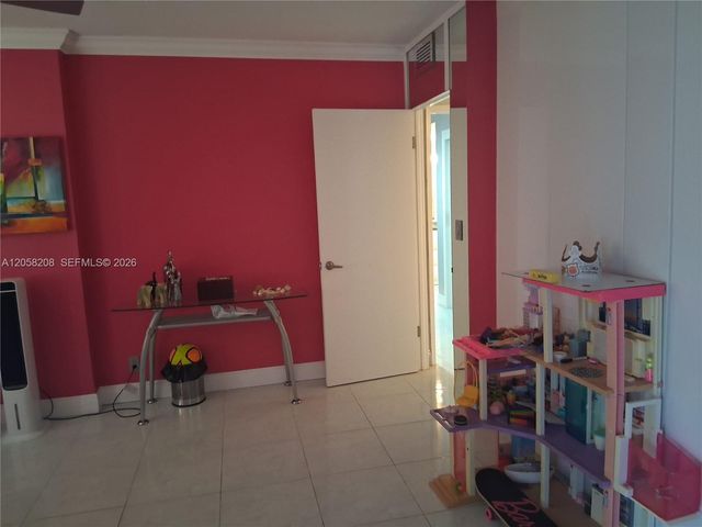 4400hillcrest Hillcrest DR 201B, Hollywood, FL 33021