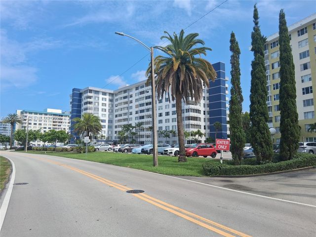 4400hillcrest Hillcrest DR 201B, Hollywood, FL 33021