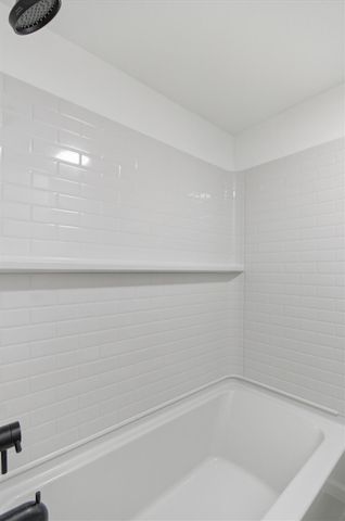 715 Skynob Drive, Ann Arbor, MI 48105