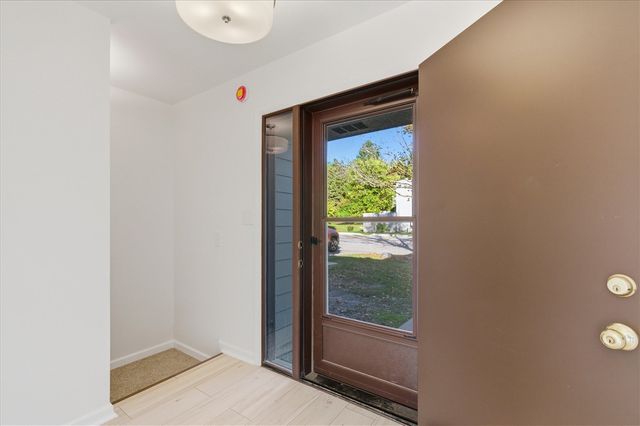 715 Skynob Drive, Ann Arbor, MI 48105