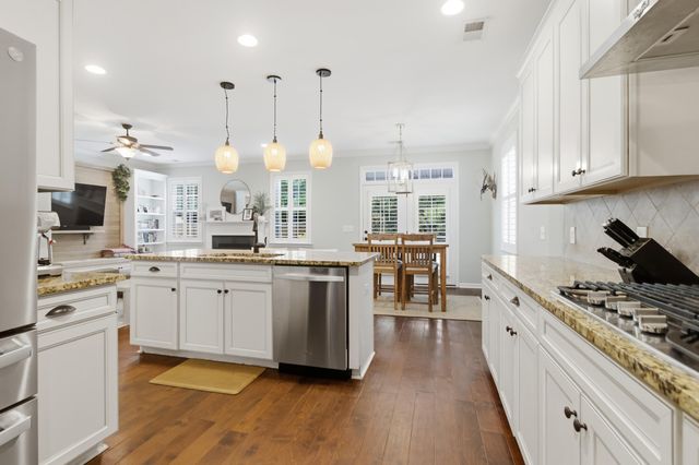 114 Carriage Hill Place, Wando, SC 29492