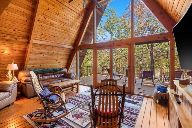 110 Wildwood Road, Shell Knob, MO 65747