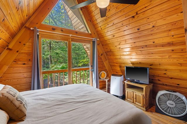 110 Wildwood Road, Shell Knob, MO 65747