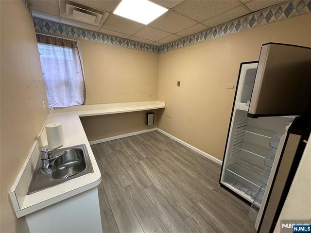 260 Ridge Road 1, Lyndhurst, NJ 07071