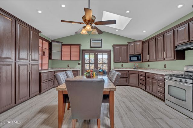 12249 Holy Springs Court, El Paso, TX 79928