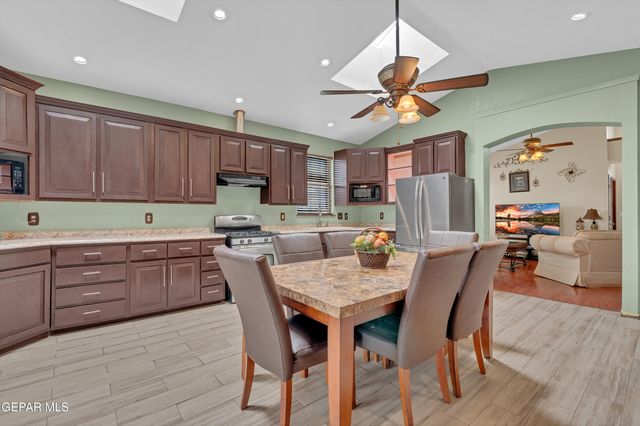 12249 Holy Springs Court, El Paso, TX 79928