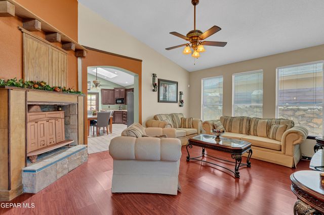 12249 Holy Springs Court, El Paso, TX 79928