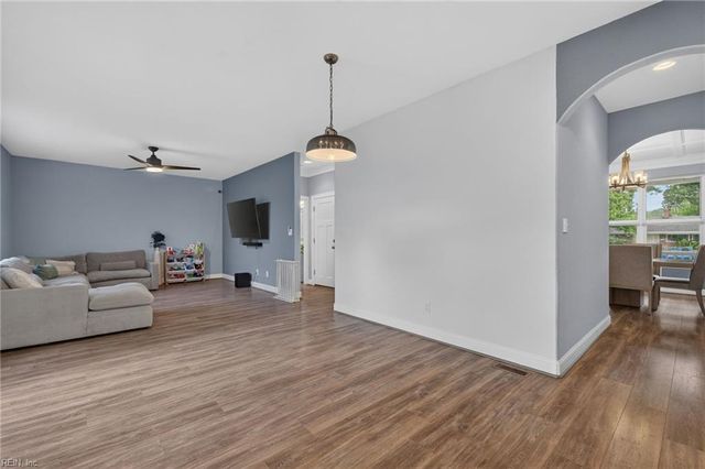 2700 Rodgers ST, Chesapeake, VA 23324