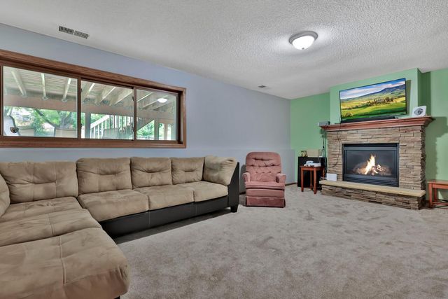 14317 Kipling Avenue S, Savage, MN 55378