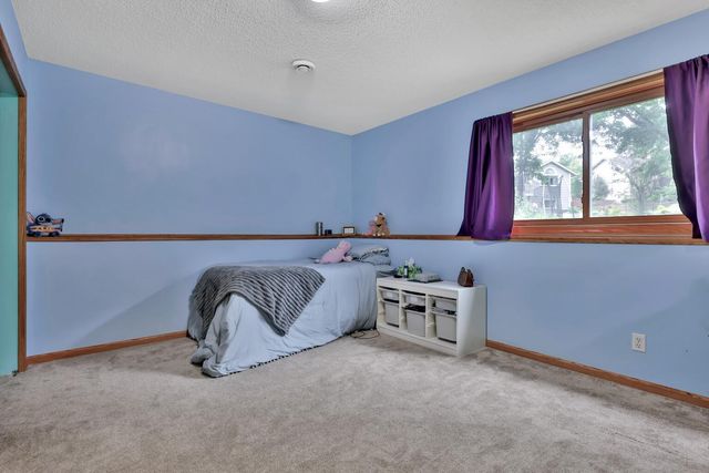 14317 Kipling Avenue S, Savage, MN 55378
