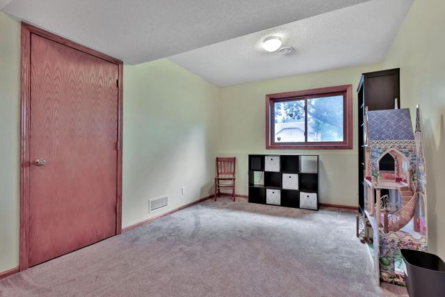 14317 Kipling Avenue S, Savage, MN 55378