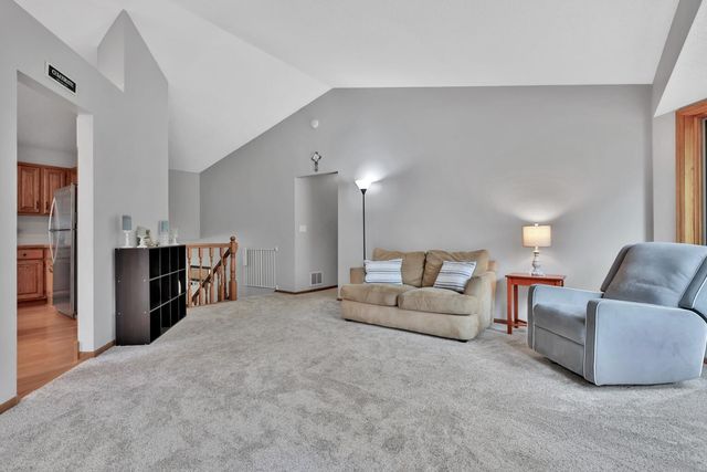 14317 Kipling Avenue S, Savage, MN 55378