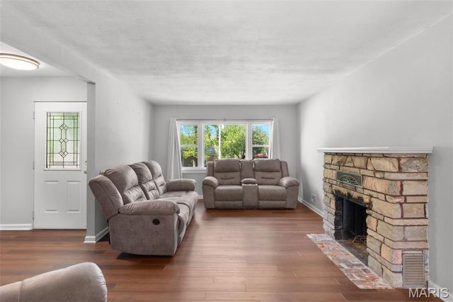 900 E Main Street, Marthasville, MO 63357