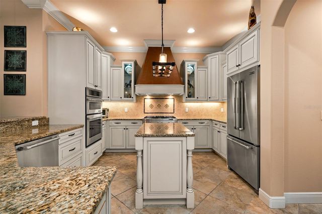 15509 LEVEN LINKS PLACE, Lakewood Ranch, FL 34202