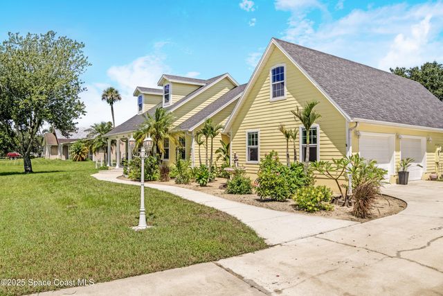 4985 Hamlin Circle, Mims, FL 32754