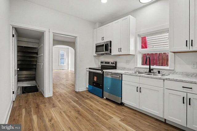216 W ALLEN ST, Mechanicsburg, PA 17055