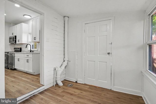 216 W ALLEN ST, Mechanicsburg, PA 17055