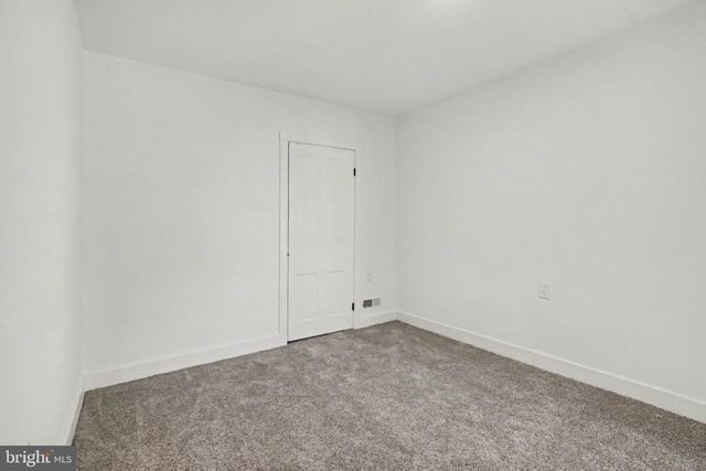 216 W ALLEN ST, Mechanicsburg, PA 17055