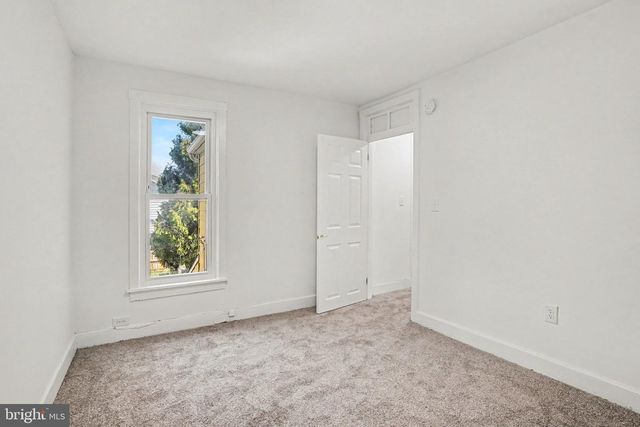 216 W ALLEN ST, Mechanicsburg, PA 17055