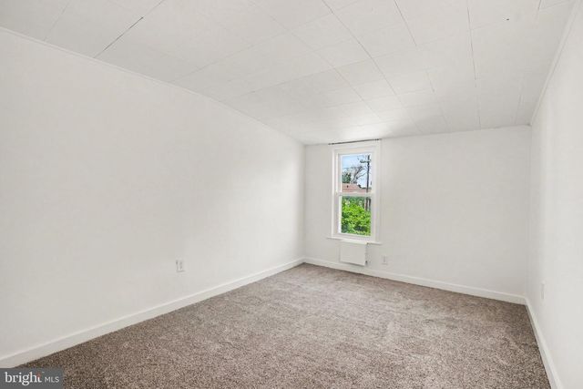 216 W ALLEN ST, Mechanicsburg, PA 17055