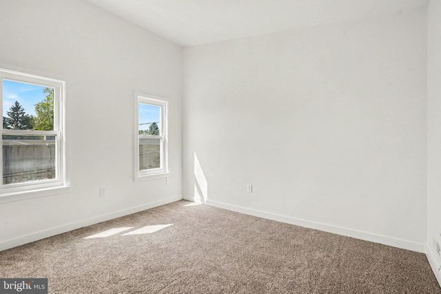 216 W ALLEN ST, Mechanicsburg, PA 17055
