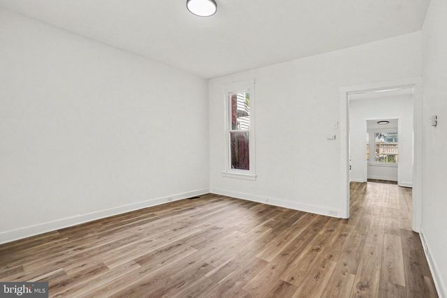 216 W ALLEN ST, Mechanicsburg, PA 17055